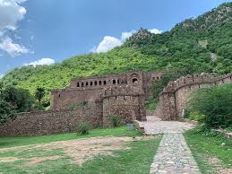 Bhangarh Fort, Ruined Awe Fort, The Most Haunted Place of India, Uncover the Mystery Behind Chandramukhi